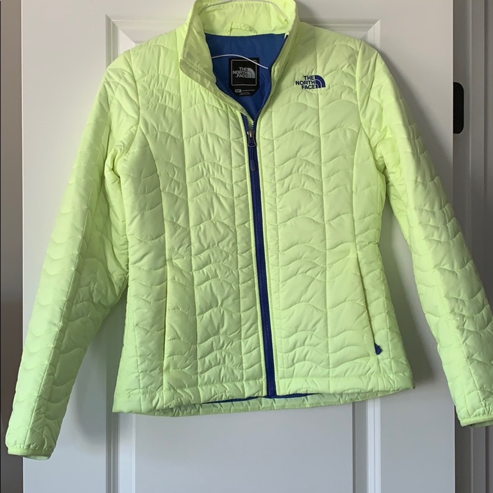 North face jacket- women’s small